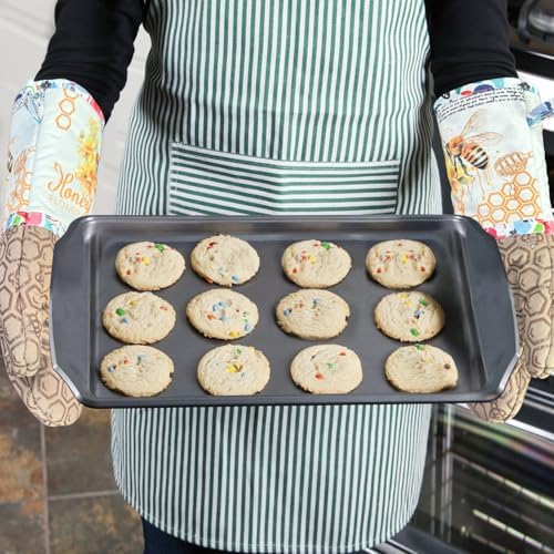 Alselo Oven Mitts Set of 2 with Soft Cotton Lining Khaki Bee Design