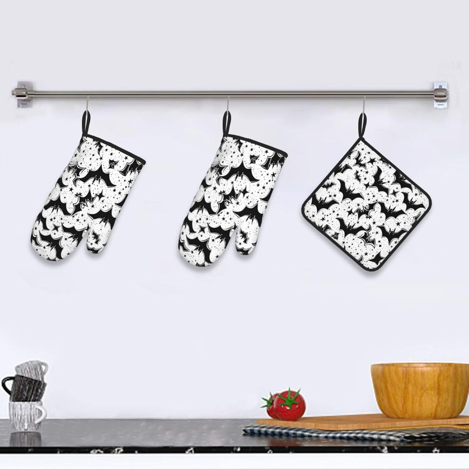 Beubebim Halloween Bat Oven Mitts and Pot Holders Set