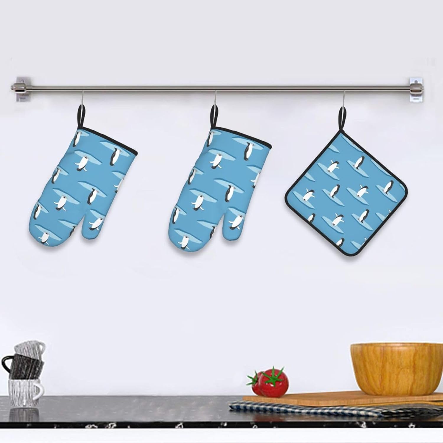 Penguin Oven Mitts Set 3 Piece Heat Resistant Non-Slip Kitchen Gloves 1