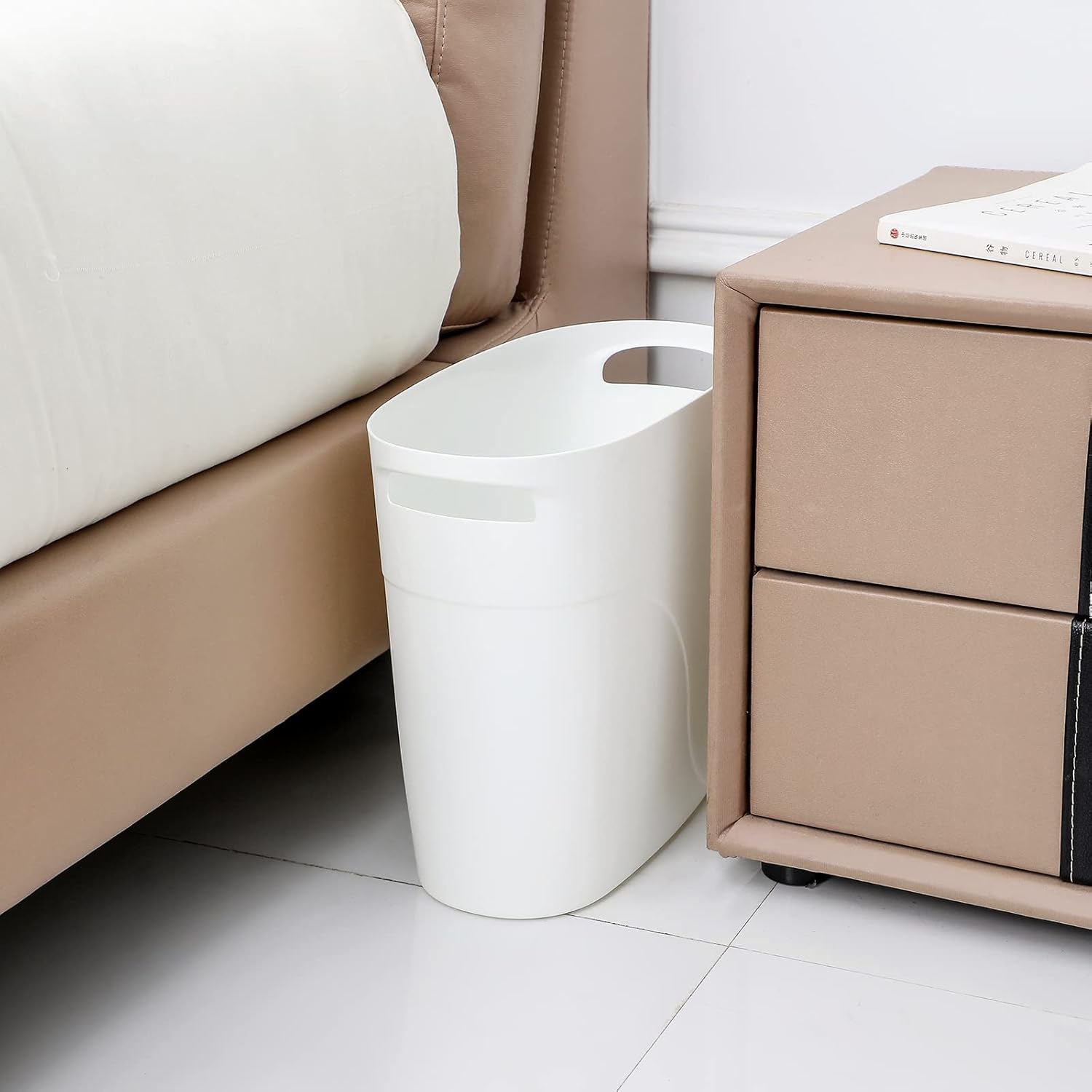JiatuA 32 Gallon Slim Plastic Trash Can with Handles