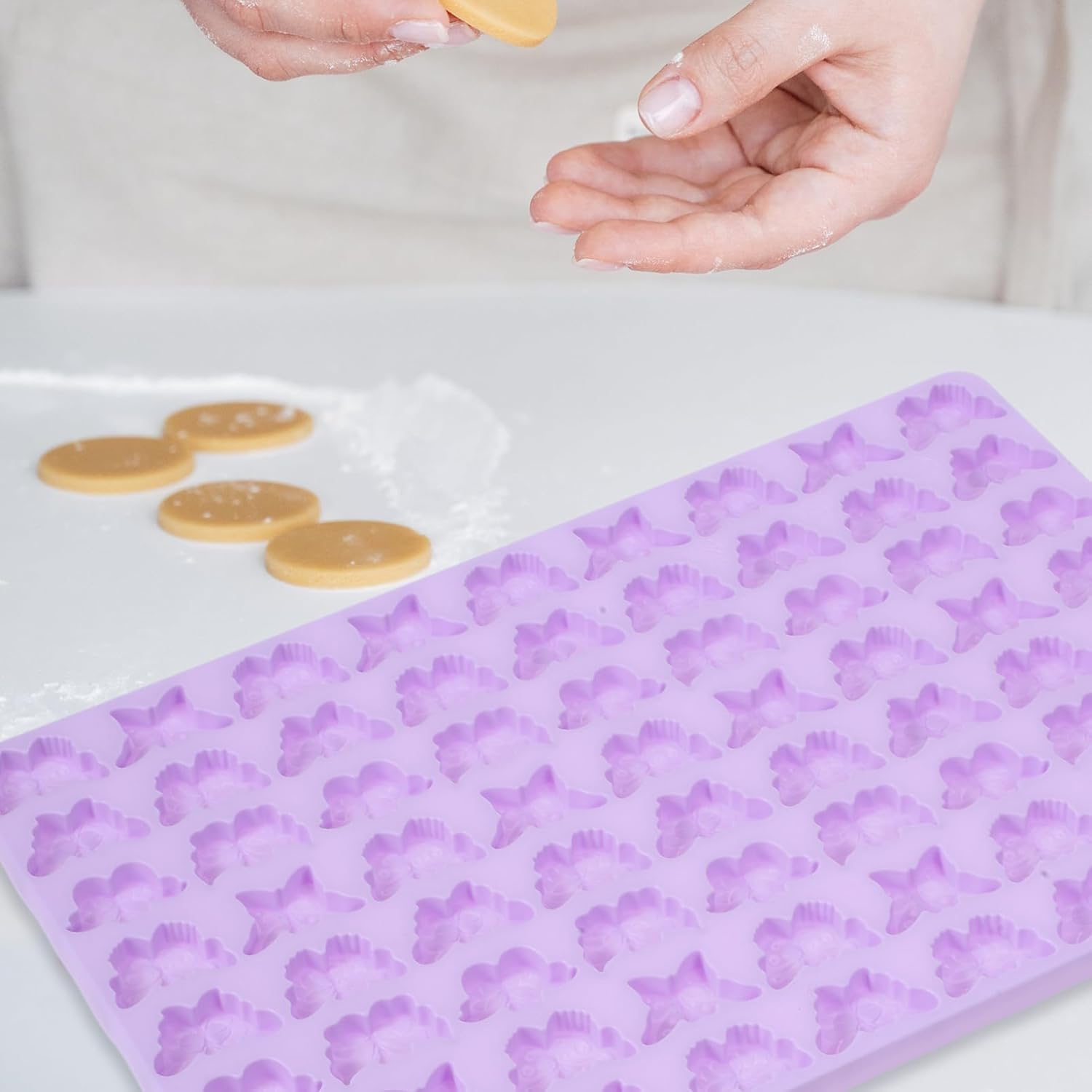 Hoement DIY Butterfly Fondant Silicone Cookie Mold 72 Grid Reusable