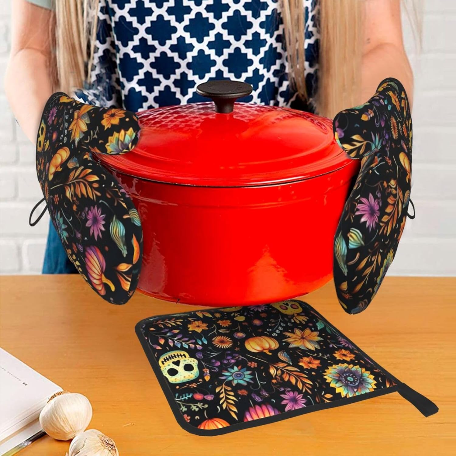 Beubebim Halloween Skull Oven Mitts Set of 3 1