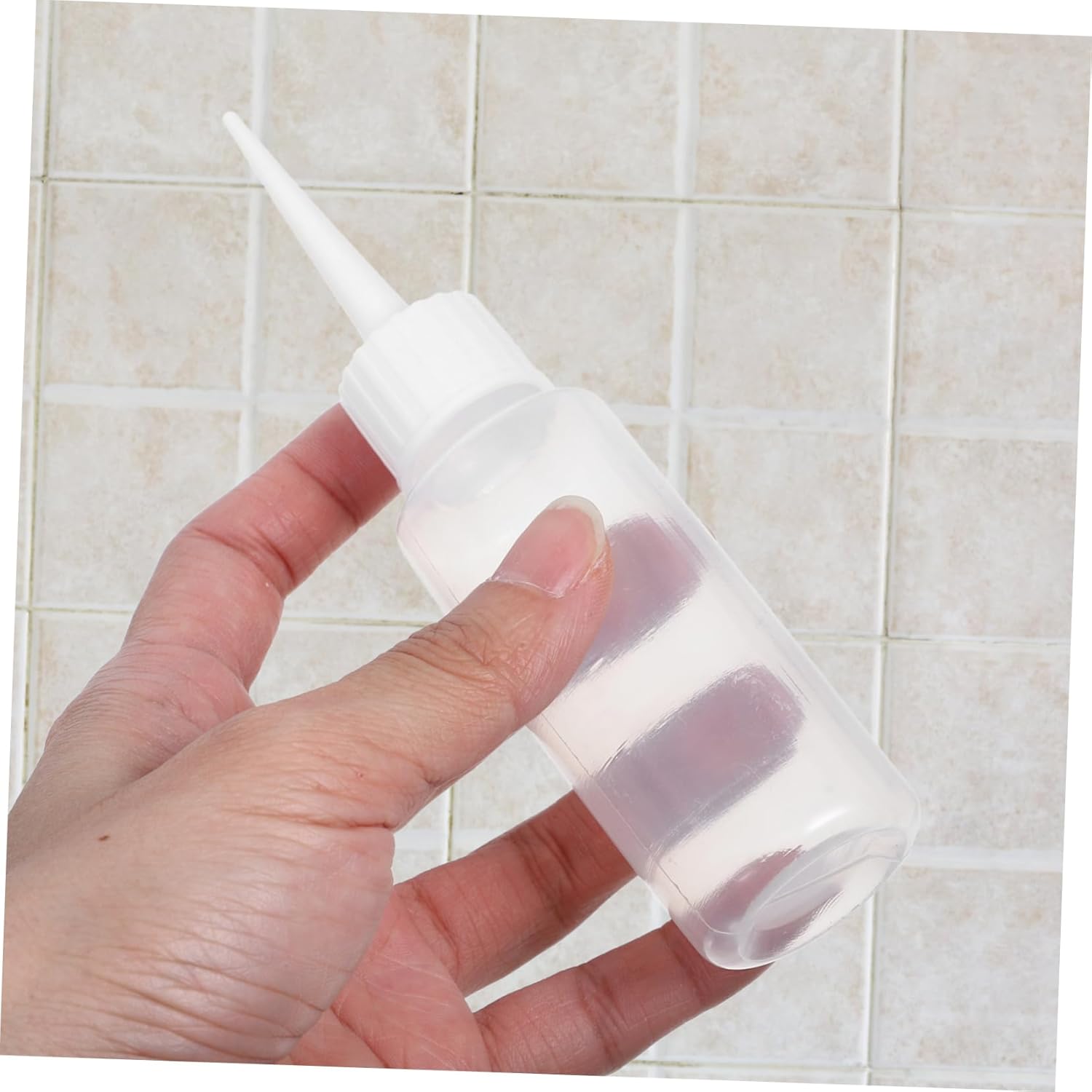Kichvoe 4pcs Condiment Squeeze Bottles with Moveable Lids