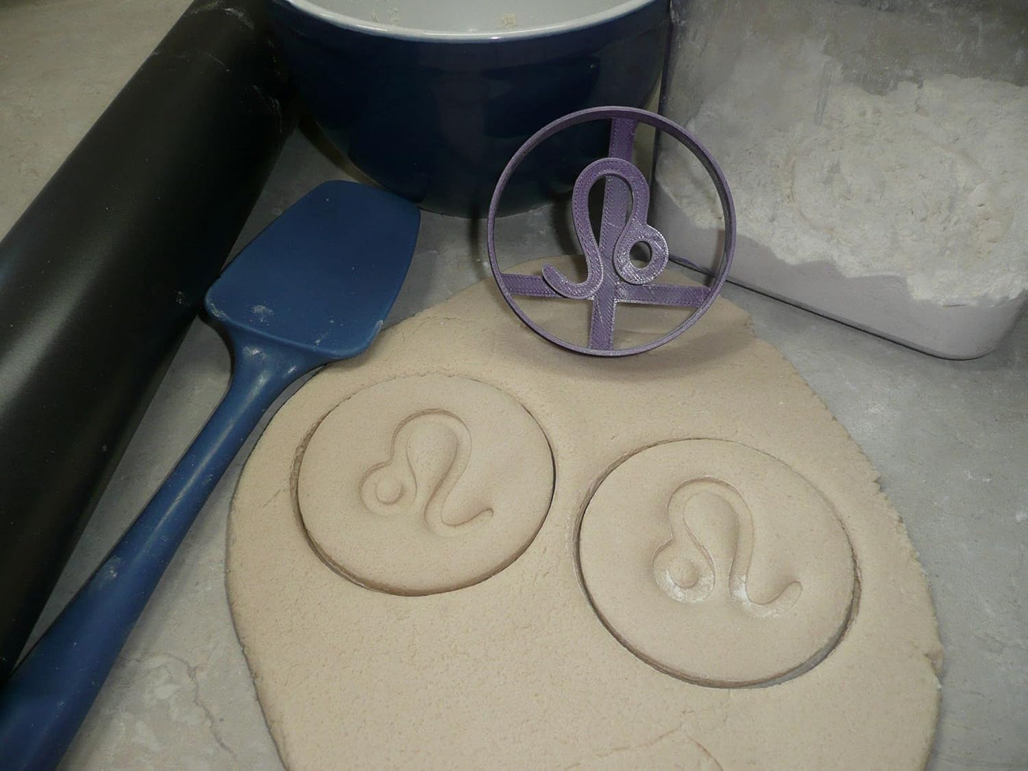 YNGLLC LEO ZODIAC ASTROLOGY COOKIE CUTTER 3D PRINTED Purple