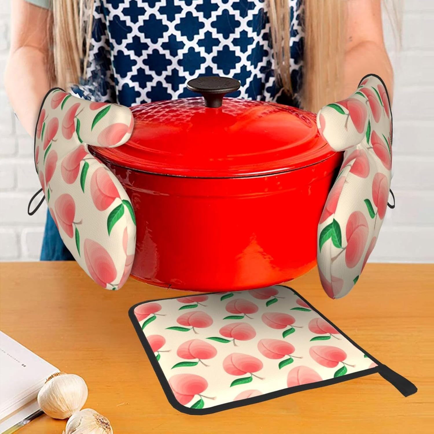 Peach Oven Mitts Set 3 Piece Non-Slip Heat Resistant Gloves