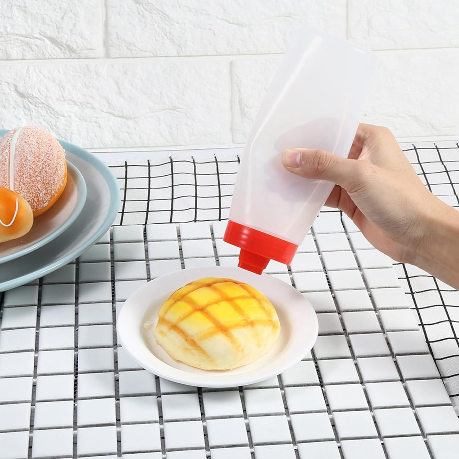 ZJchao 2 Pcs 4 Hole Condiment Squeeze Bottles