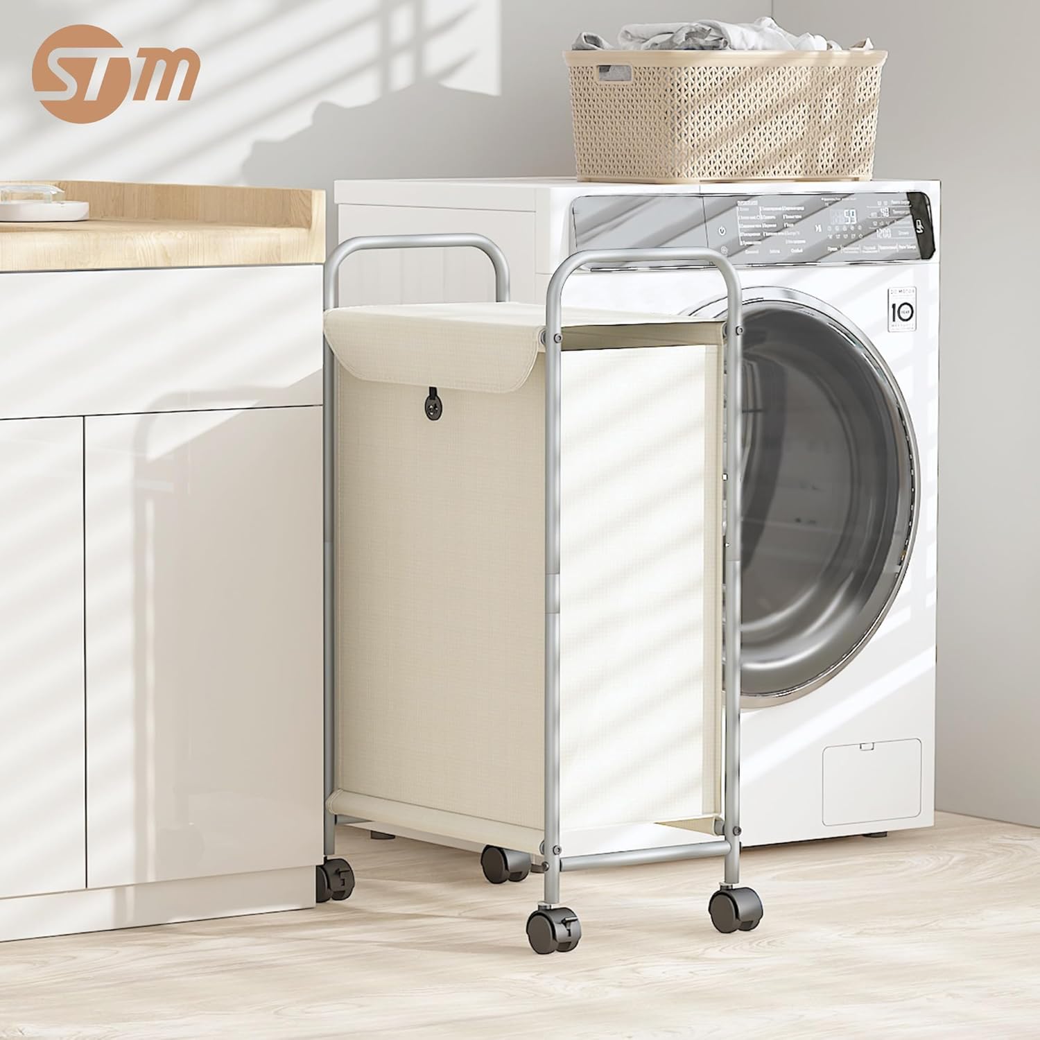 STORAGE MANIAC Laundry Hamper with Lockable Wheels 1