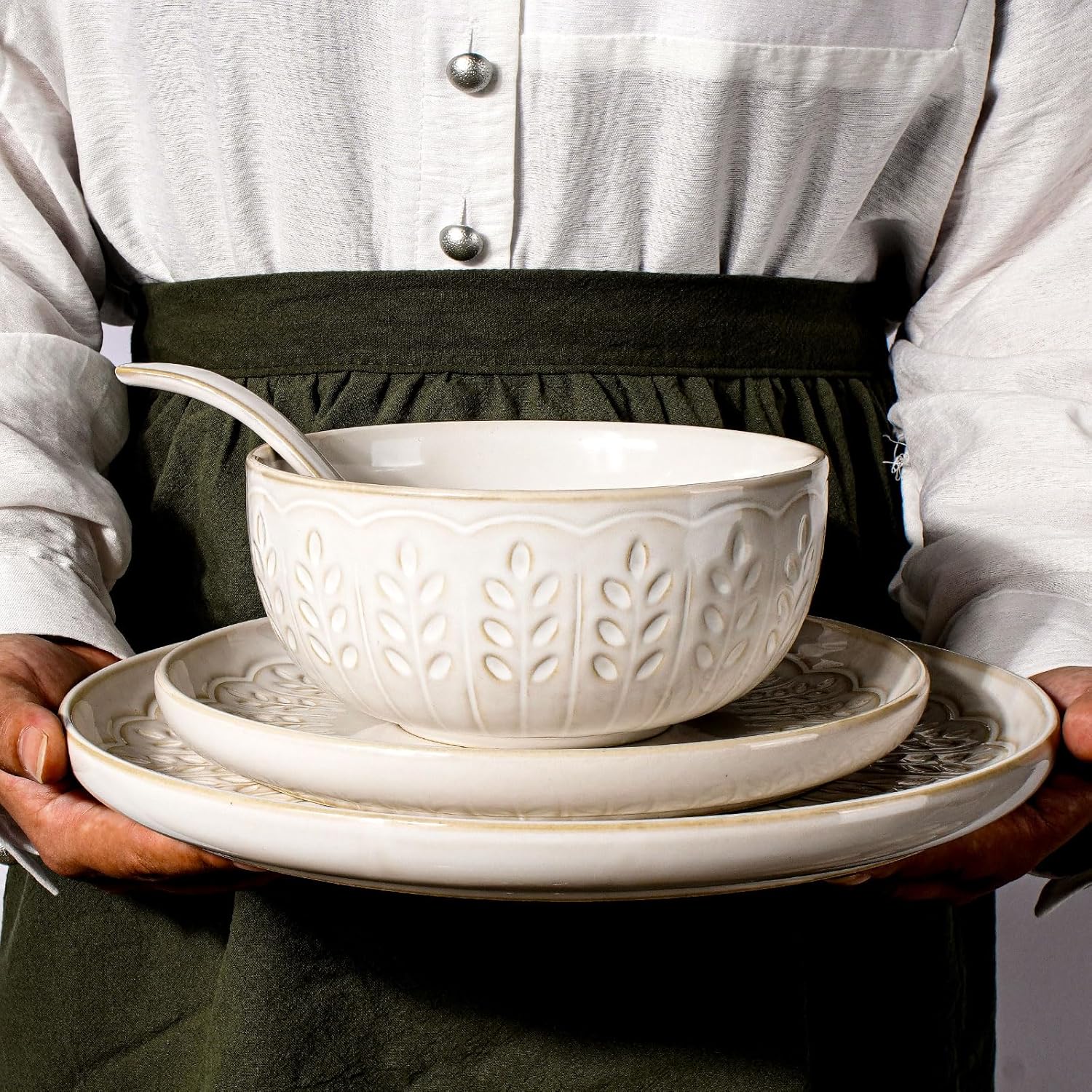 Artena 16-Piece Embossed White Dinnerware Set 1