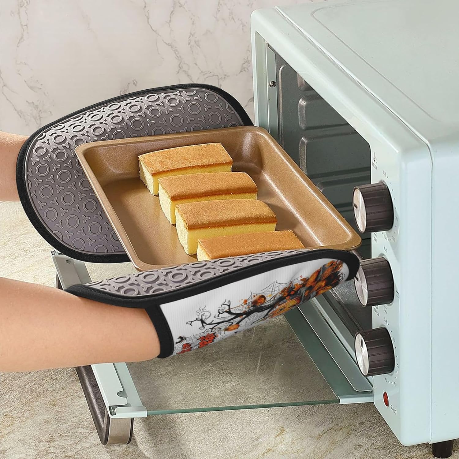 Buewutiry Halloween Silicone Oven Mitts with Pocket and Hanging Loop