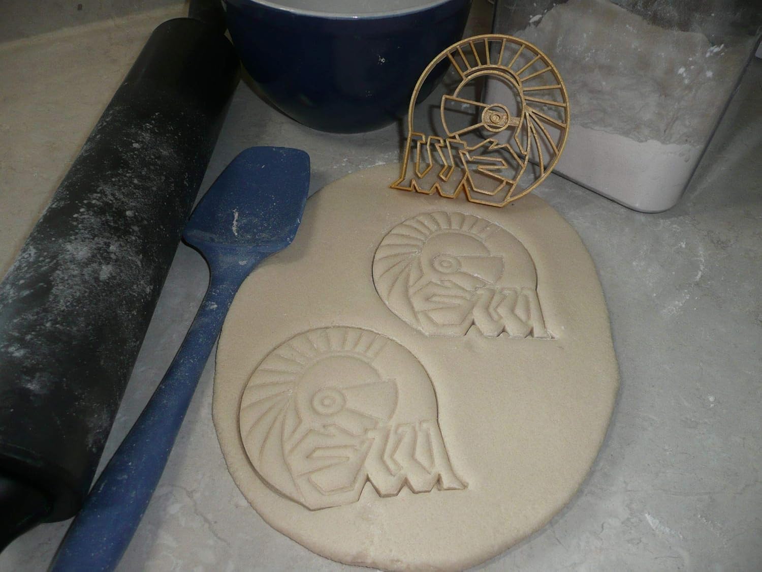 KNIGHT HELMET BAKING TOOL COOKIE CUTTER MADE IN USA